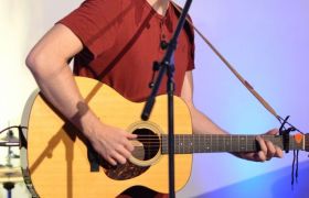 High-Tec-foerdert-junge-deutsche-Musik-Droese-3.JPG