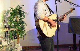 High-Tec-foerdert-junge-deutsche-Musik-Mokhlis-1.JPG